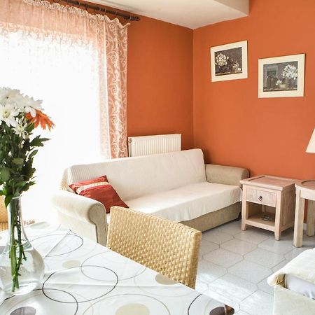 Sunny Apartments - Ex Zoi Studios Daratsos Bagian luar foto