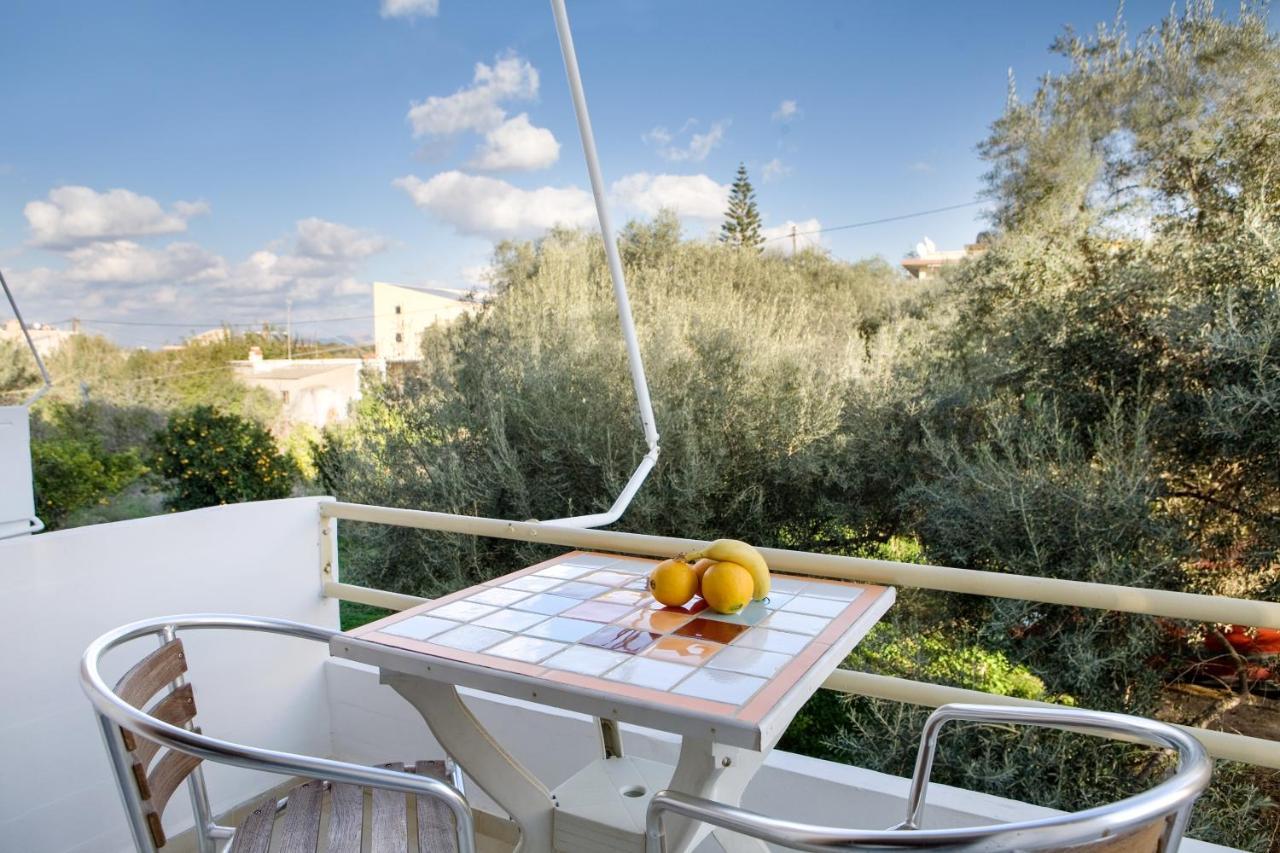Sunny Apartments - Ex Zoi Studios Daratsos Bagian luar foto